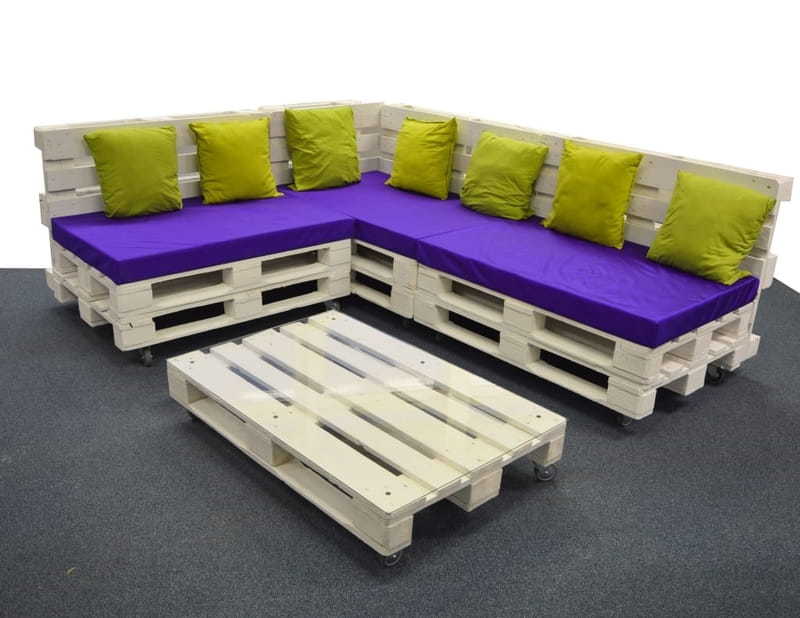 диван из деревянных паллет